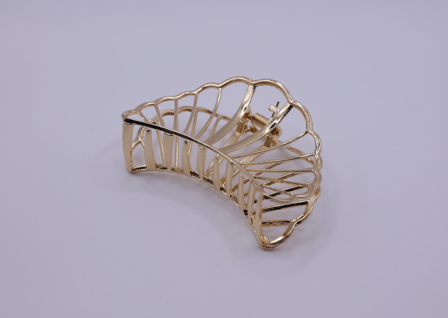 Golden Shell Claw Clip